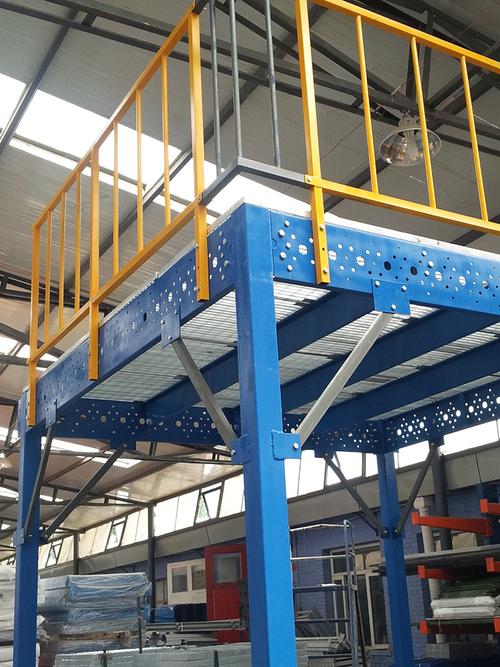 如何選擇適合的鋼包熱修傾翻平臺?